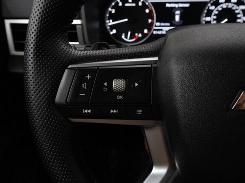 Used 2023 Mitsubishi Outlander SE AWD/4WD image 24