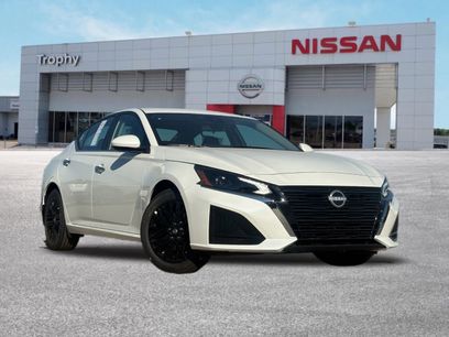 New 2025 Nissan Altima 2.5 SV