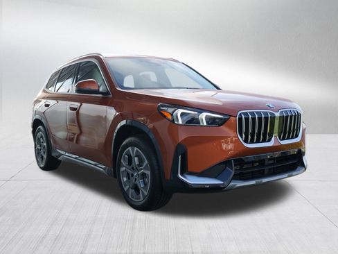 New 2025 BMW X1 xDrive28i w/ Convenience Package image 8
