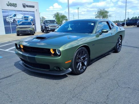 Used 2023 Dodge Challenger R/T w/ Blacktop Package RWD image 2