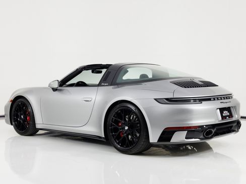 Used 2022 Porsche 911 Targa 4S AWD/4WD image 6
