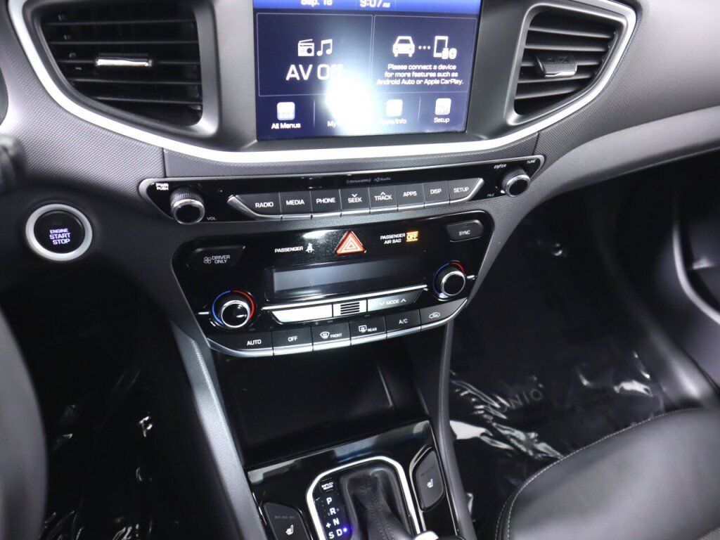 Used 2017 Hyundai Ioniq SEL w/ Tech Package 02 FWD image 15