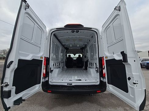 New 2026 Ford Transit 250 148 Medium Roof RWD image 19