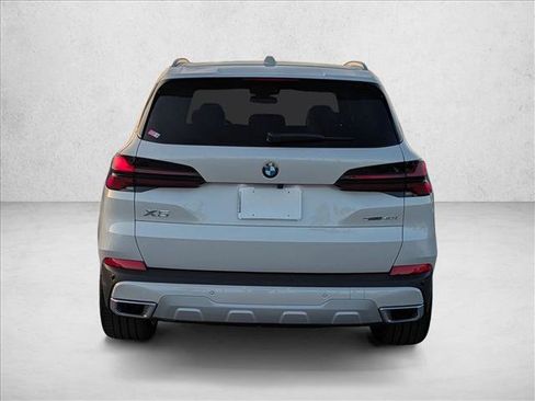 New 2026 BMW X5 sDrive40i w/ Parking Assistance Package image 8
