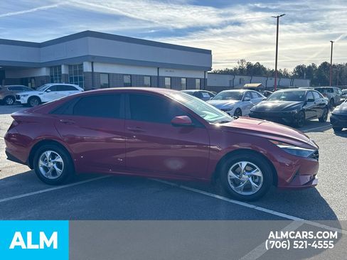 Used 2022 Hyundai Elantra SE image 7
