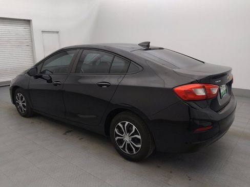 Used 2018 Chevrolet Cruze LS image 3