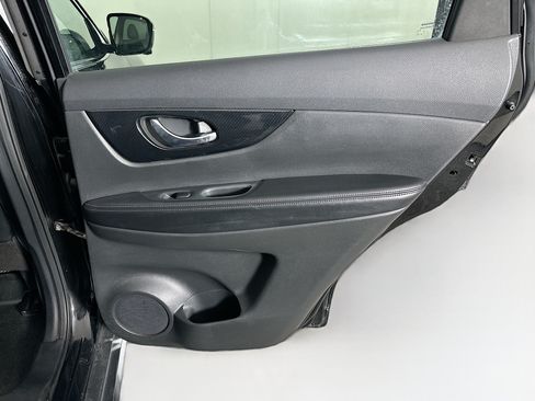 Used 2020 Nissan Rogue SL w/ Premium Package FWD image 31