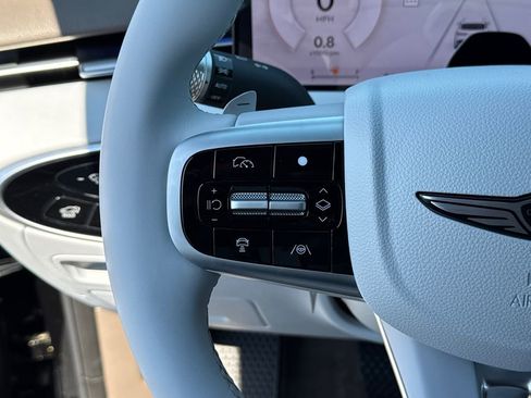 New 2026 Genesis GV70 2.5T Advanced image 25