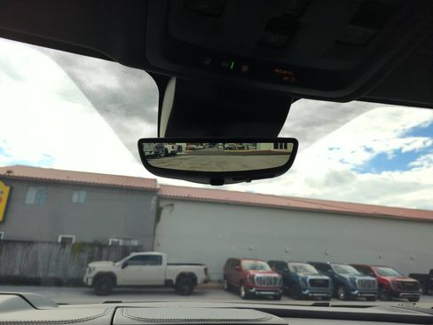 Used 2025 GMC Yukon AT4 w/ AT4 Premium Package AWD/4WD image 26