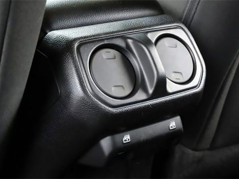 Used 2020 Jeep Gladiator Sport w/ Quick Order Package 24S image 20