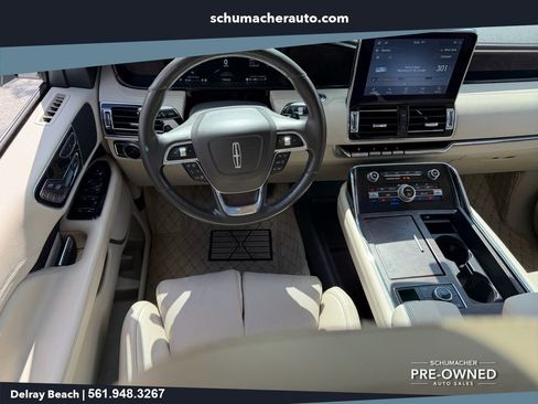 Used 2020 Lincoln Navigator L Reserve w/ Cargo Convenience Package AWD/4WD image 15