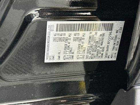 Used 2023 Nissan Rogue SV FWD image 12