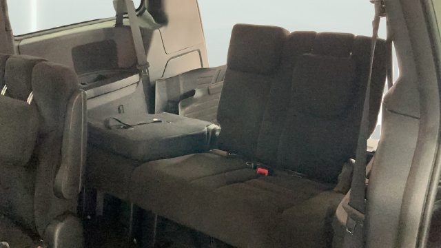 Used 2017 Dodge Grand Caravan SE FWD image 25