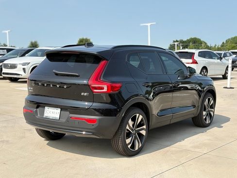 New 2025 Volvo XC40 B5 Ultra w/ Protection Package image 5