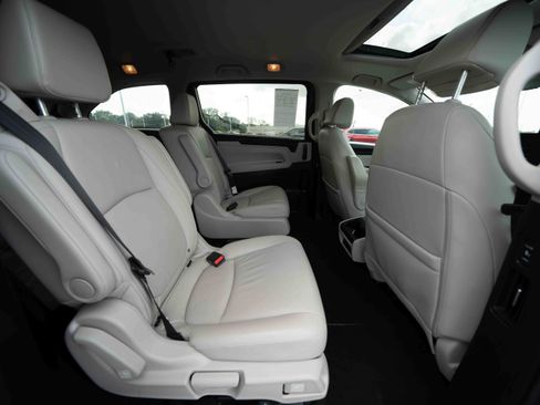 Used 2025 Honda Odyssey EX-L image 25