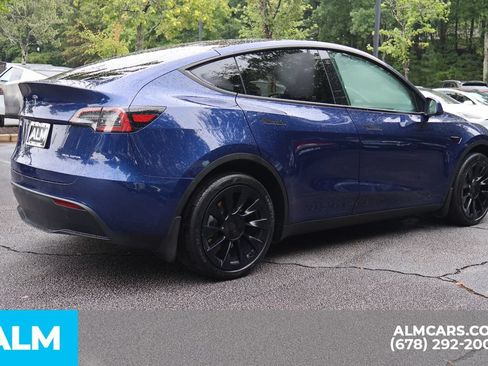 Used 2023 Tesla Model Y Long Range AWD/4WD image 5