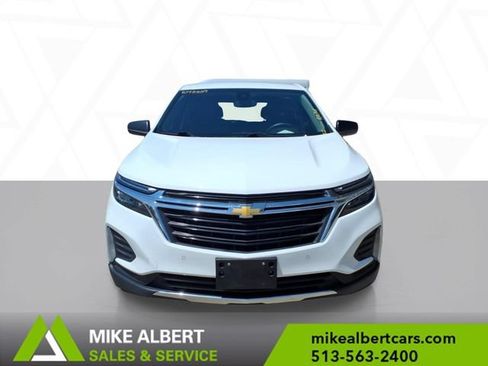 Used 2022 Chevrolet Equinox LT w/ Driver Convenience Package AWD/4WD image 2