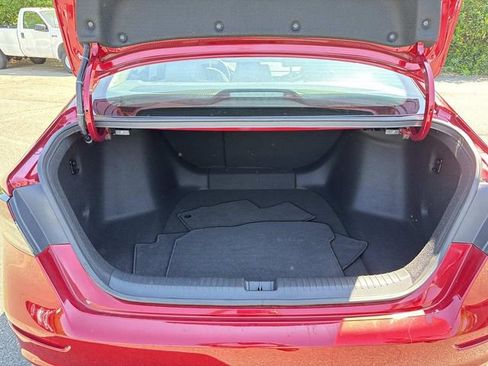 Used 2025 Honda Accord SE image 12