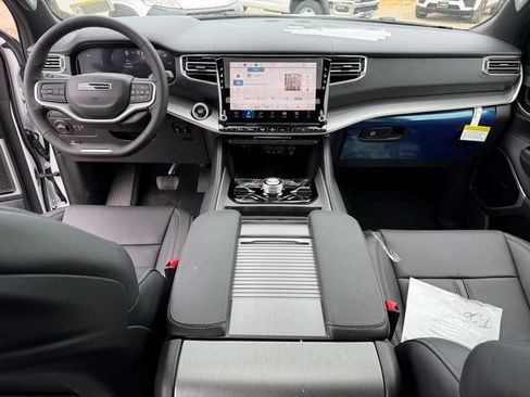 New 2026 Jeep Grand Wagoneer L Limited AWD/4WD image 27
