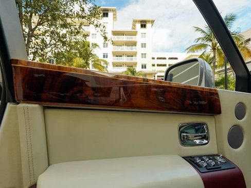 Used 2013 Rolls-Royce Phantom Sedan image 52