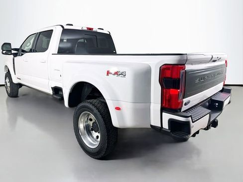 New 2026 Ford F450 Platinum w/ FX4 Off-Road Package image 5