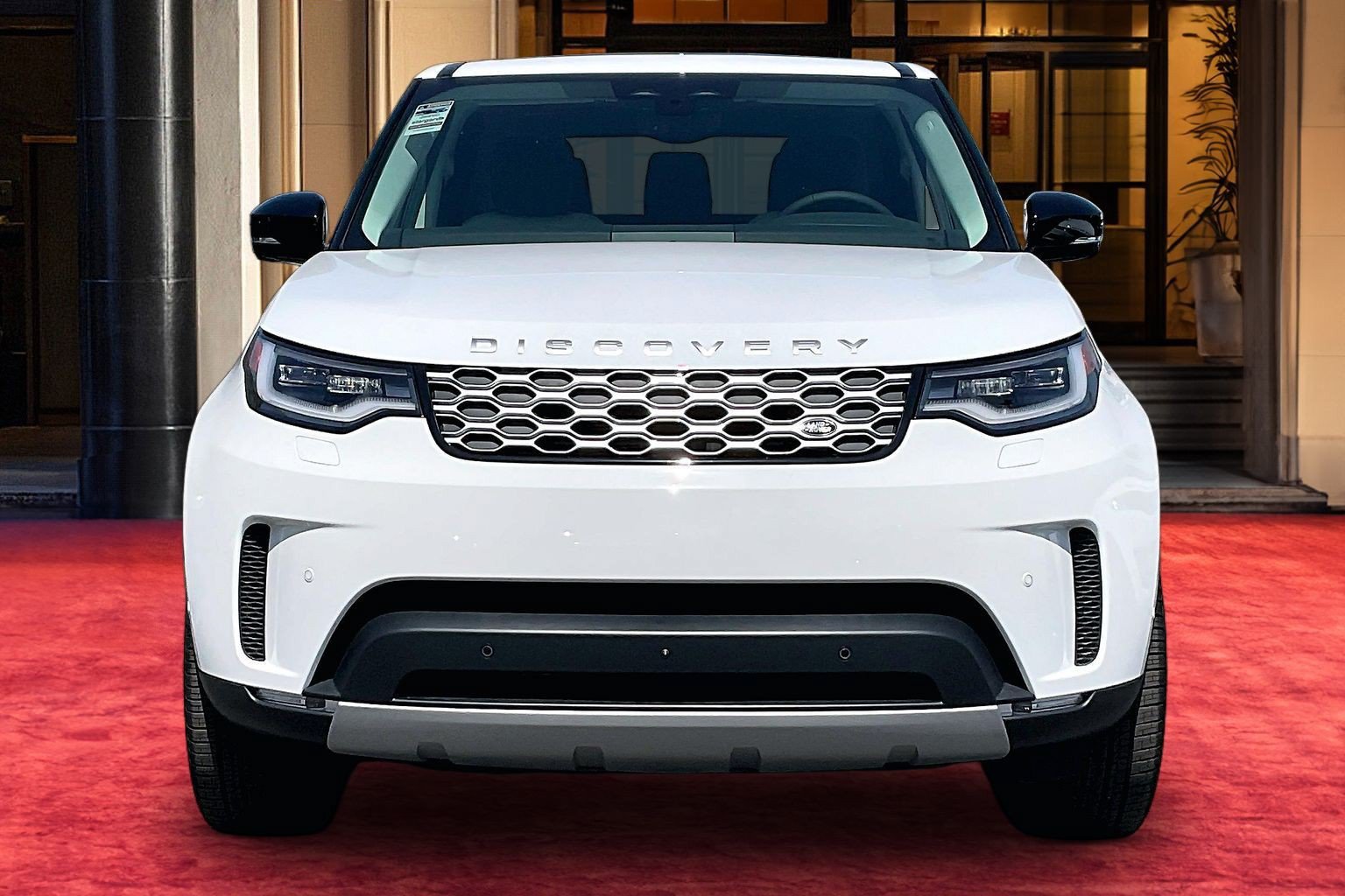 New 2026 Land Rover Discovery S AWD/4WD image 3