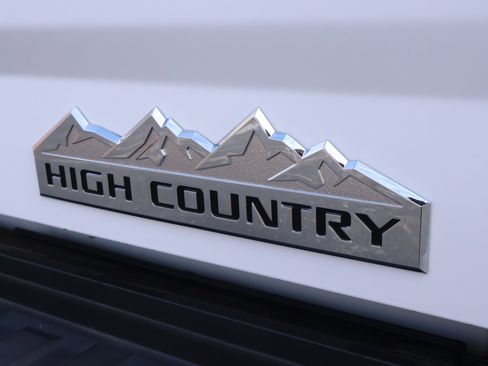 Used 2016 Chevrolet Silverado 2500 High Country w/ Duramax Plus Package image 25