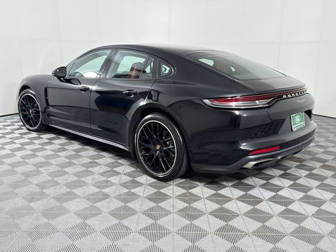 Used 2021 Porsche Panamera w/ Premium Package RWD image 3