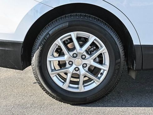 Used 2022 Chevrolet Equinox LS w/ LS Convenience Package FWD image 12