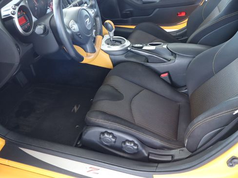 Used 2018 Nissan 370Z Coupe w/ Z34 Heritage Edition - Yellow image 14