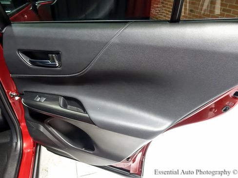 Used 2024 Toyota Venza Limited image 34