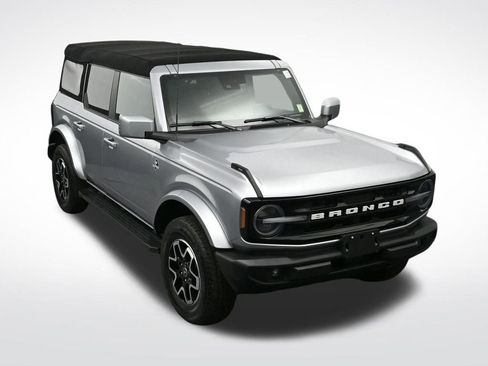 Used 2024 Ford Bronco Outer Banks image 24