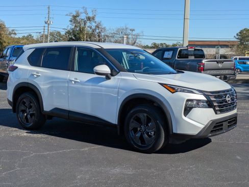 New 2026 Nissan Rogue SV image 2