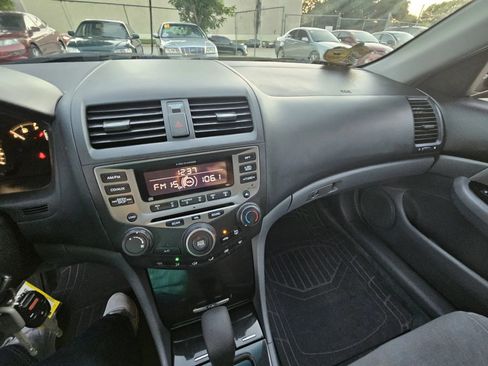 Used 2007 Honda Accord SE image 25