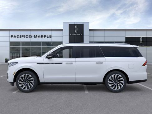 New 2025 Lincoln Navigator L Black Label image 3