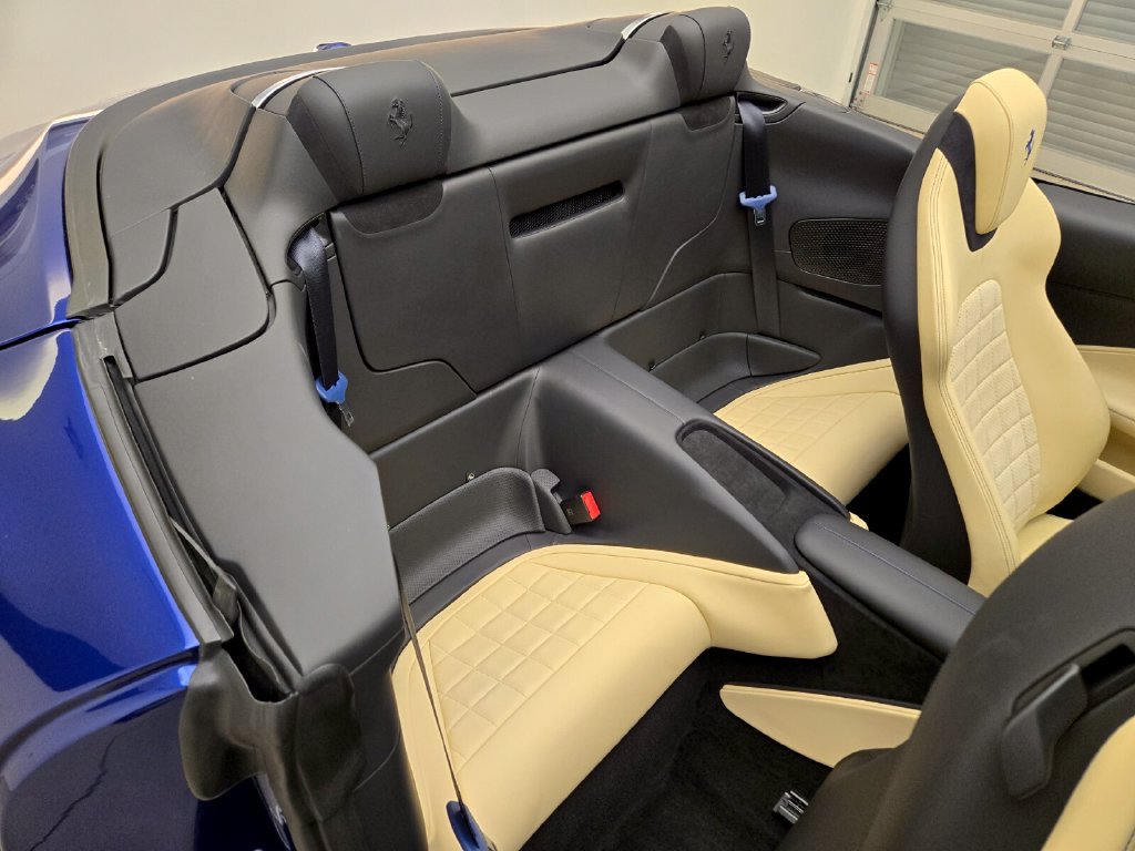Used 2025 Ferrari Roma Spider RWD image 26