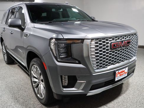 Used 2022 GMC Yukon Denali AWD/4WD image 5