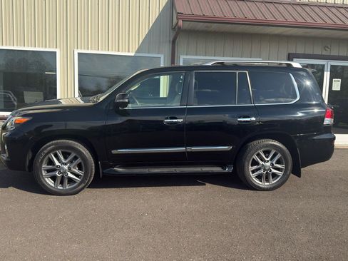Used 2013 Lexus LX 570 4WD image 45