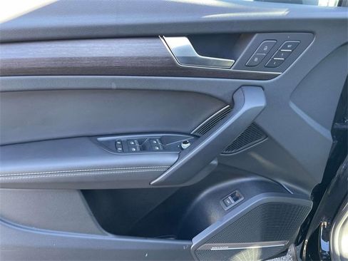 Used 2023 Audi Q5 2.0T Premium Plus w/ Premium Plus Package image 17