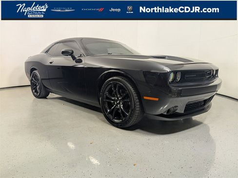 Used 2018 Dodge Challenger SXT Plus image 1