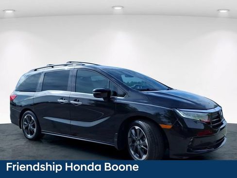 Used 2023 Honda Odyssey Elite image 5