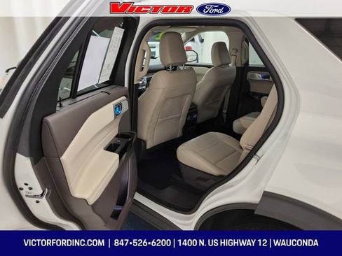 Certified 2022 Ford Explorer Platinum w/ Equipment Group 601A image 14