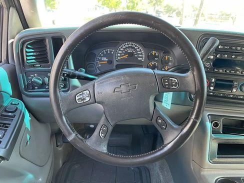 Used 2003 Chevrolet Tahoe LT image 10