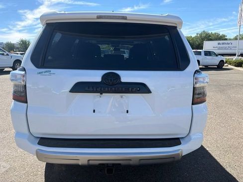 Certified 2019 Toyota 4Runner TRD Off-Road Premium AWD/4WD image 4