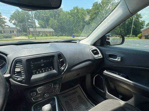 Used 2020 Jeep Compass Sport FWD image 22