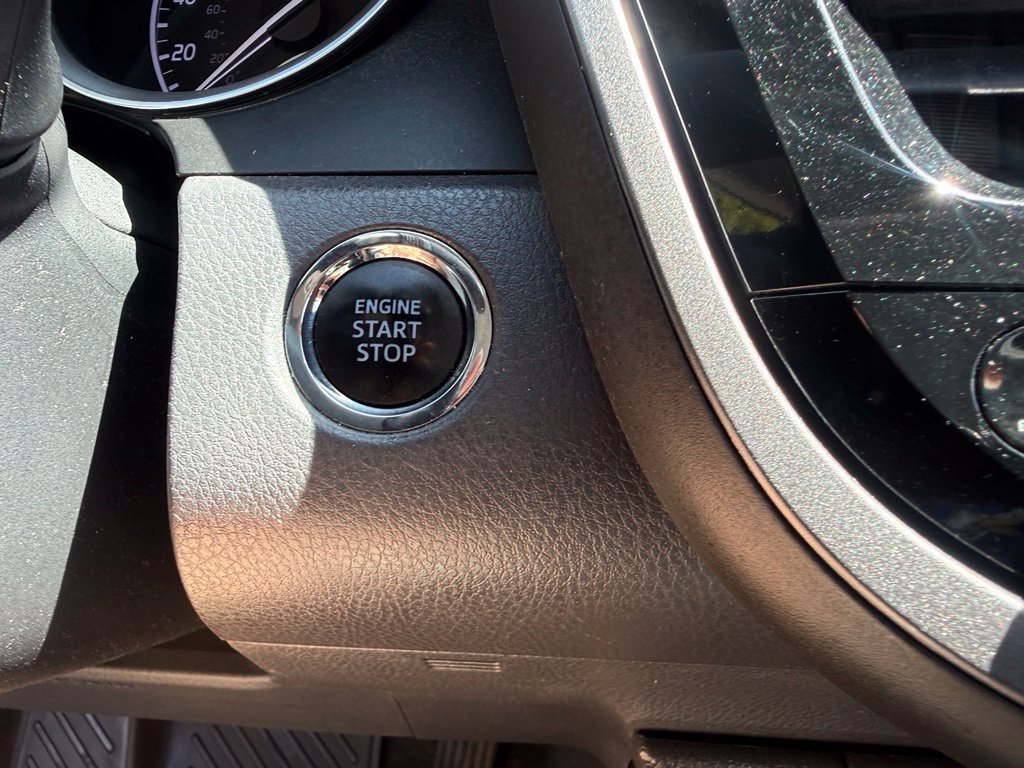 Used 2021 Toyota Camry XLE AWD/4WD image 24