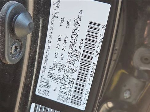 Used 2020 Toyota Tacoma TRD Off-Road w/ Technology Package AWD/4WD image 17