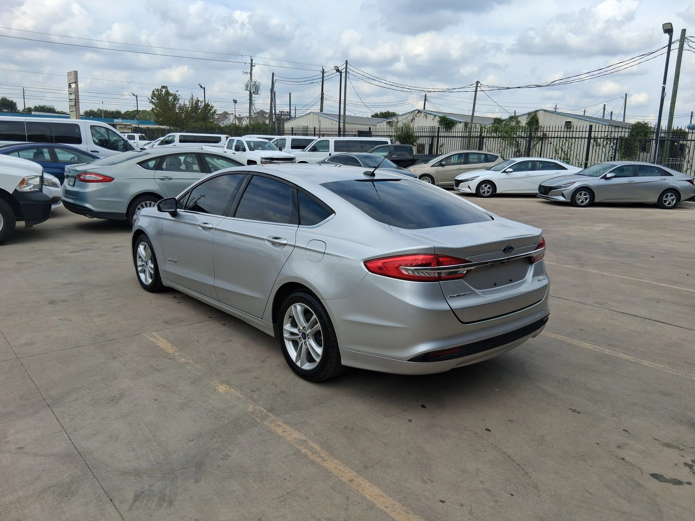 Used 2018 Ford Fusion S FWD image 4