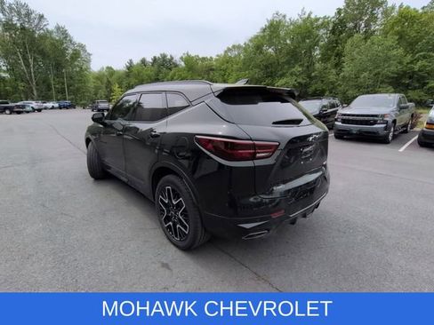 Used 2024 Chevrolet Blazer RS w/ Driver Confidence II Package AWD/4WD image 3