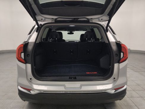Used 2018 GMC Terrain SLT w/ Preferred Package FWD image 29